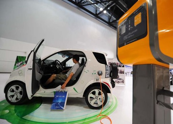 比亞迪王傳福：內地鋰資源夠全國3億部車全面電動化需求