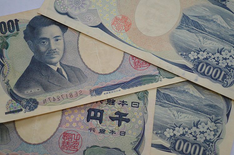 美元/日元收復早盤跌勢，美元下跌之際幹預擔憂限制匯價上漲
