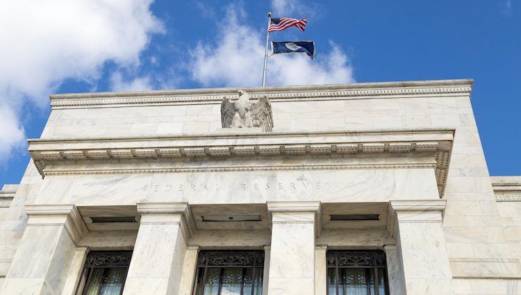 FOMC 將在 6 月 12 日的會議上首次下調聯邦基金利率 - 富國銀行